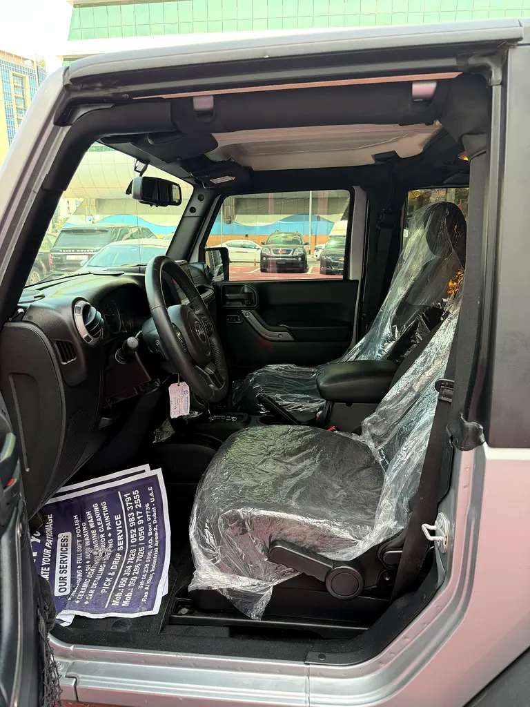 Jeep Wrangler Sport 2015 | GCC Specs | Well Maintained - Image 10