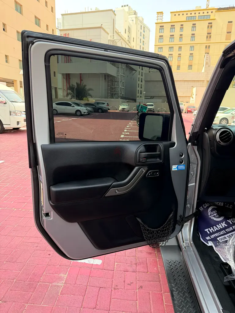 Jeep Wrangler Sport 2015 | GCC Specs | Well Maintained - Image 11