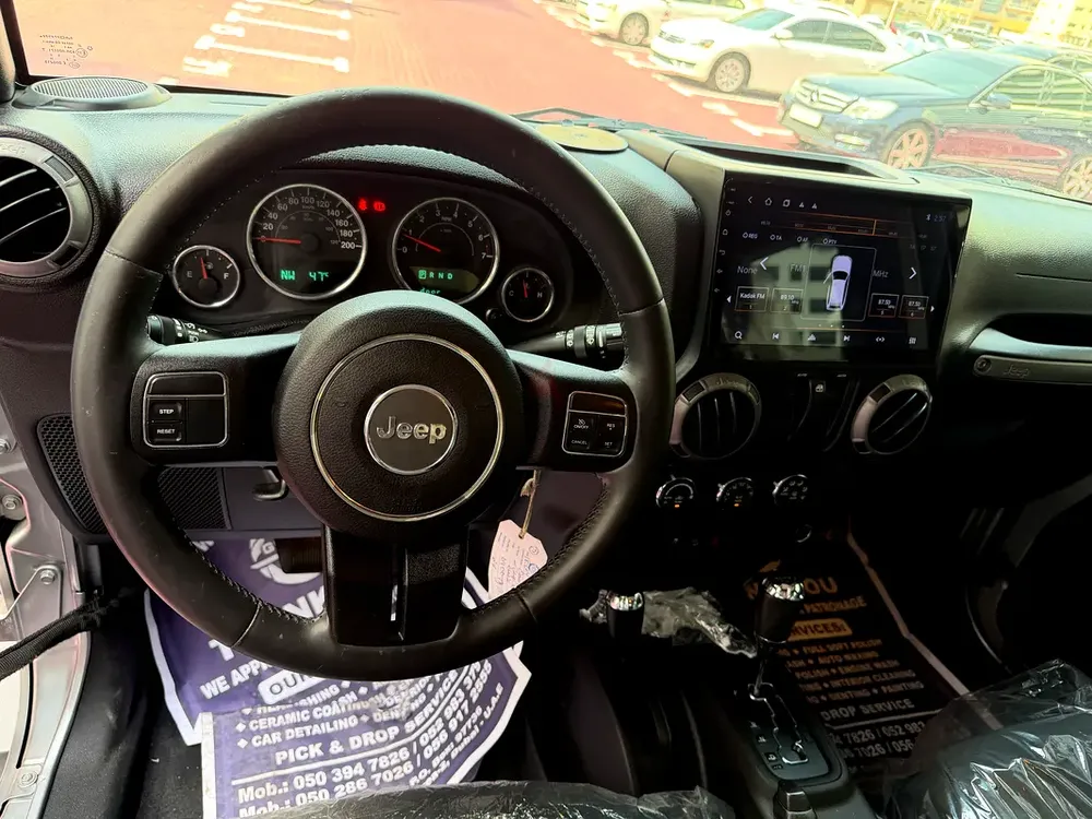 Jeep Wrangler Sport 2015 | GCC Specs | Well Maintained - Image 12