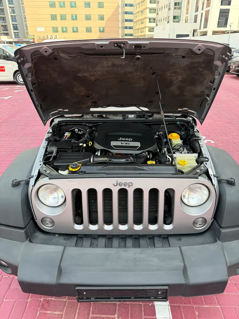 Jeep Wrangler Sport 2015 | GCC Specs | Well Maintained - Image 17
