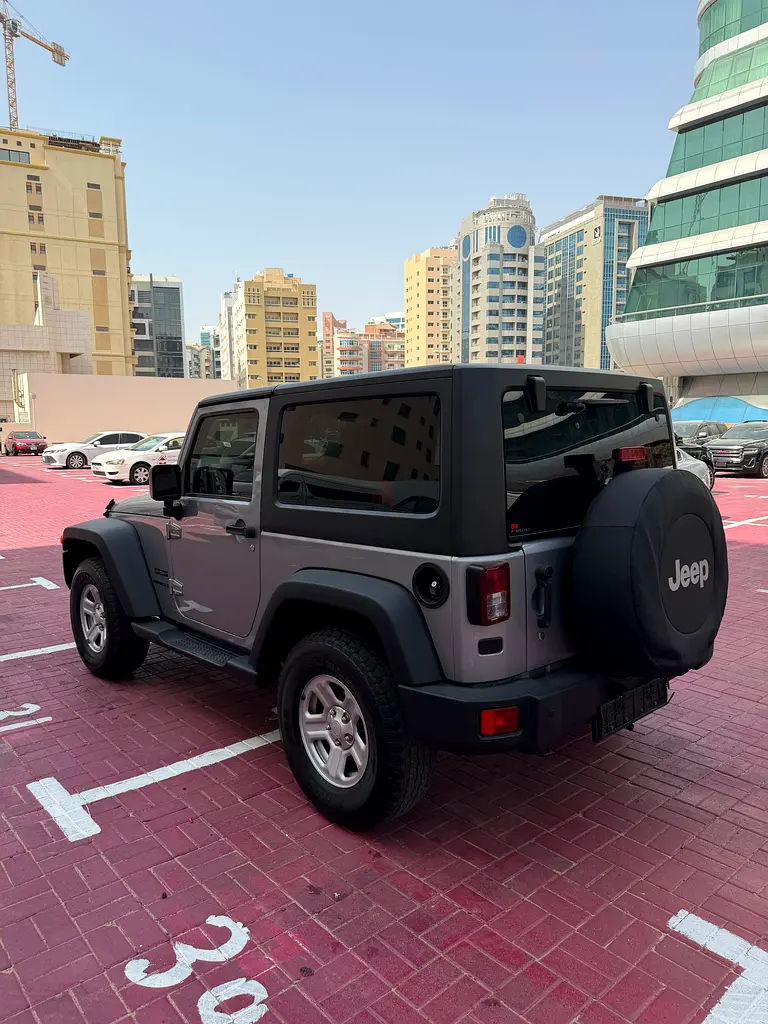 Jeep Wrangler Sport 2015 | GCC Specs | Well Maintained - Image 4