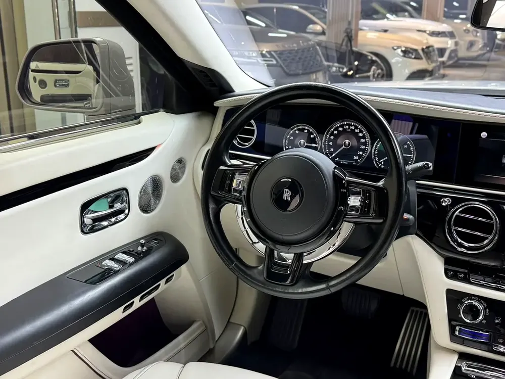 Rolls-Royce Ghost Standard 2022 - European Specs - Image 8