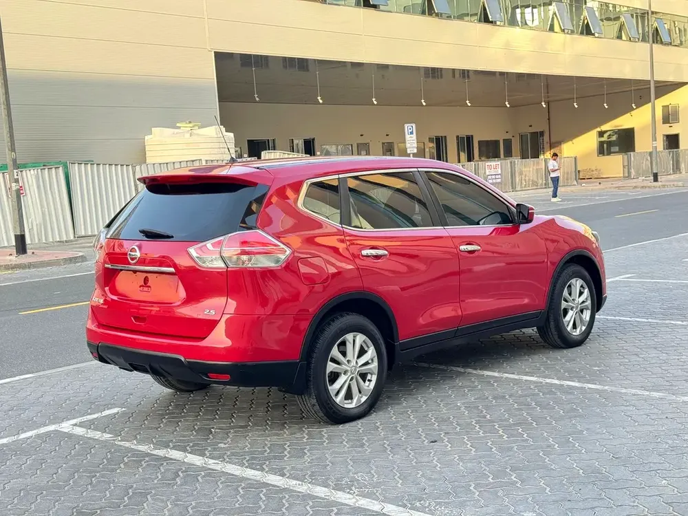 NISSAN X TRAIL 2016 GCC GOOD CONDITION CAR - Image 14