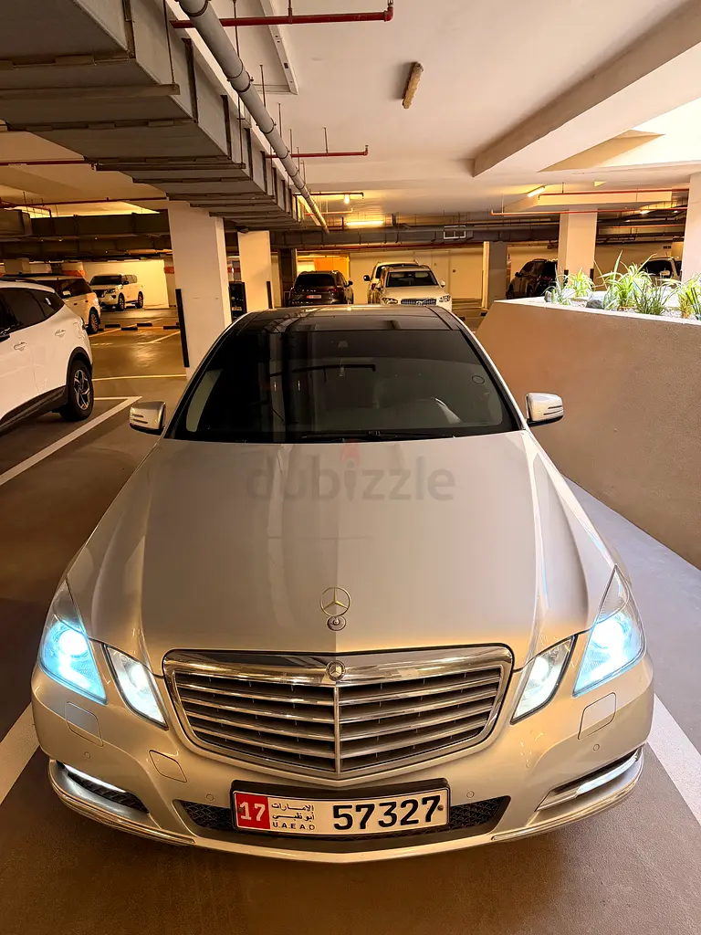 2012 Mercedes-Benz E-Class E 300 | Korean Specs | Immaculate Condition - Image 5