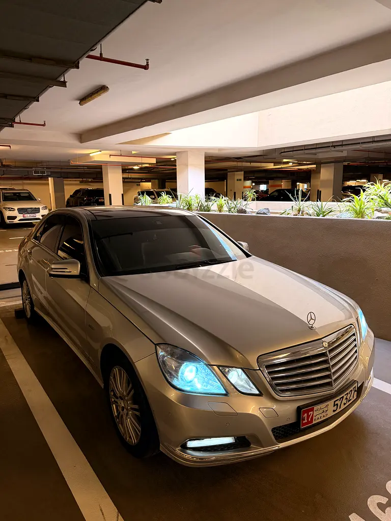 2012 Mercedes-Benz E-Class E 300 | Korean Specs | Immaculate Condition - Image 6