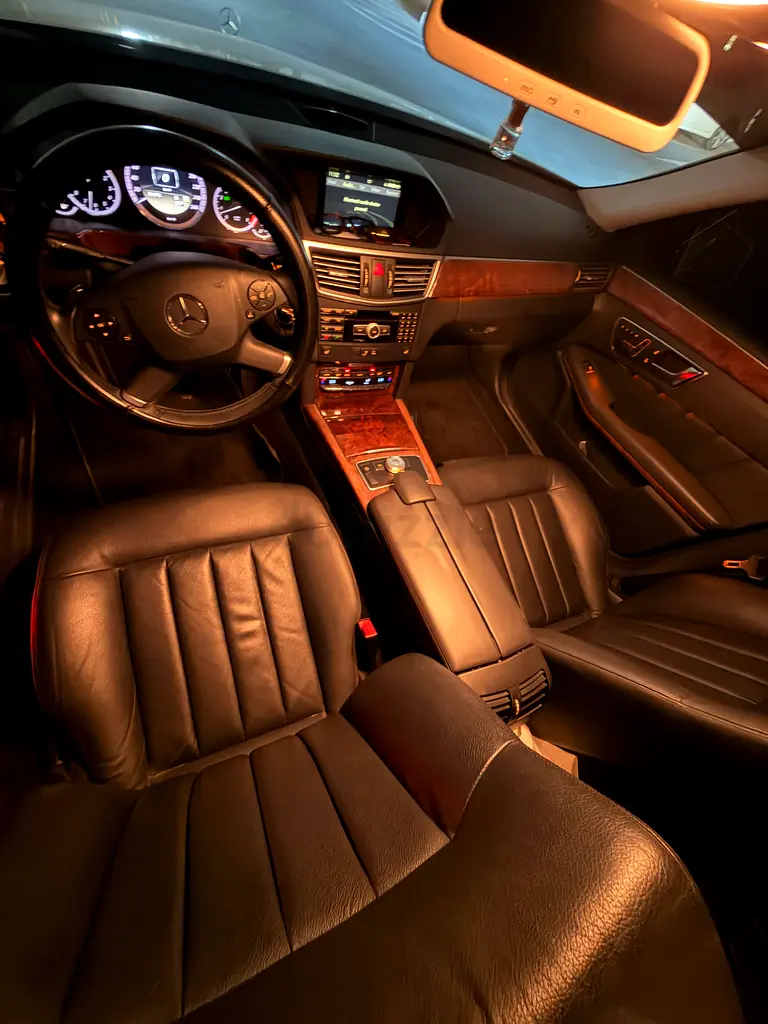 2012 Mercedes-Benz E-Class E 300 | Korean Specs | Immaculate Condition - Image 8