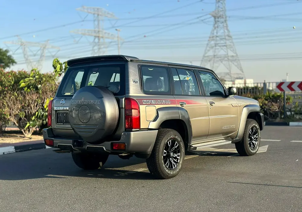 2024 Nissan Patrol Safari Super Safari - GCC Specs - Brand New - Image 11