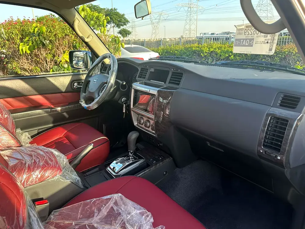2024 Nissan Patrol Safari Super Safari - GCC Specs - Brand New - Image 6