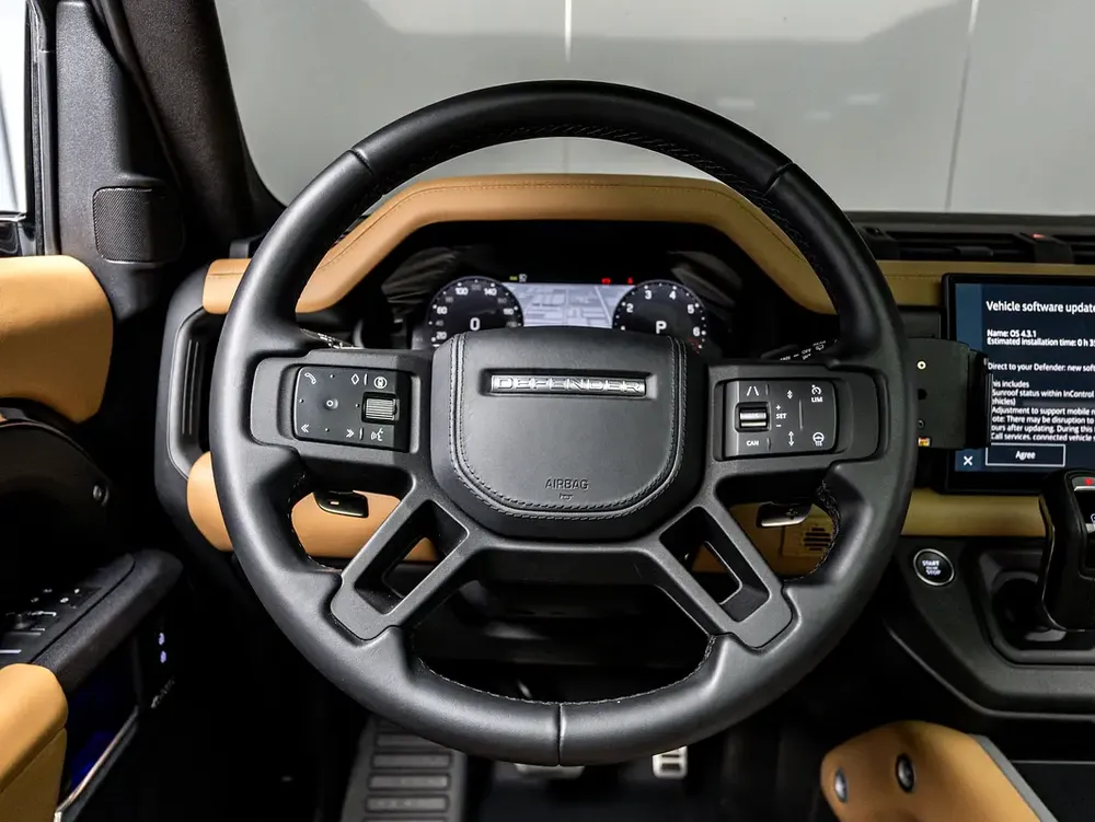 The BEST Ramadan Offer in the UAE - Limited Time 2030 Land Rover Warranty, Full Service History, GCC - Image 11