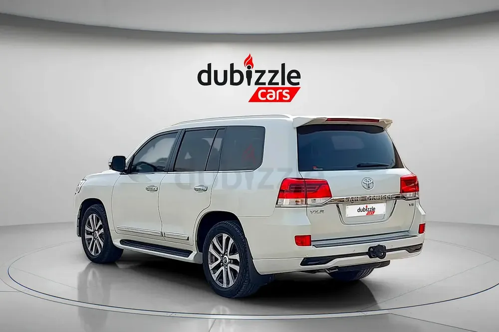 AED 4215/month | 2017 Toyota Land Cruiser  | GCC Specs | Ref#462234 - Image 8