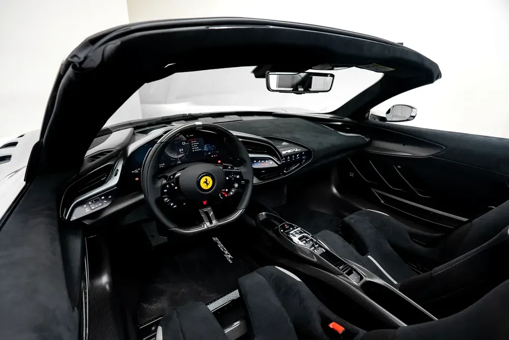 2025 FERRARI SF90 XX SPIDER | MAIN DEALER SERVICE | FULL CARBON - Image 10