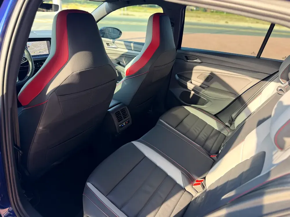 Stunning GTI With Full service History - Image 11