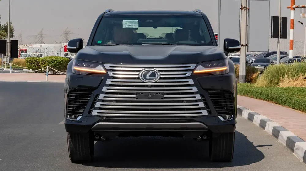 2026 Lexus LX700h Signature 3.5L AT Hybrid 07 Seaters with auto parking (Black) - Image 4