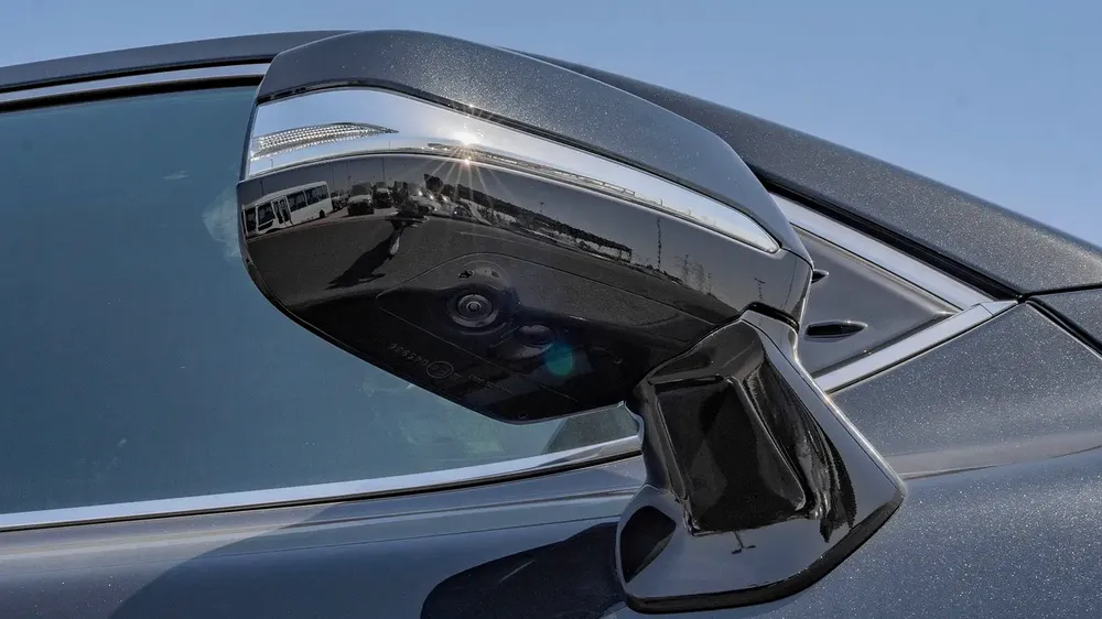 2026 Lexus LX700h Signature 3.5L AT Hybrid 07 Seaters with auto parking (Black) - Image 7