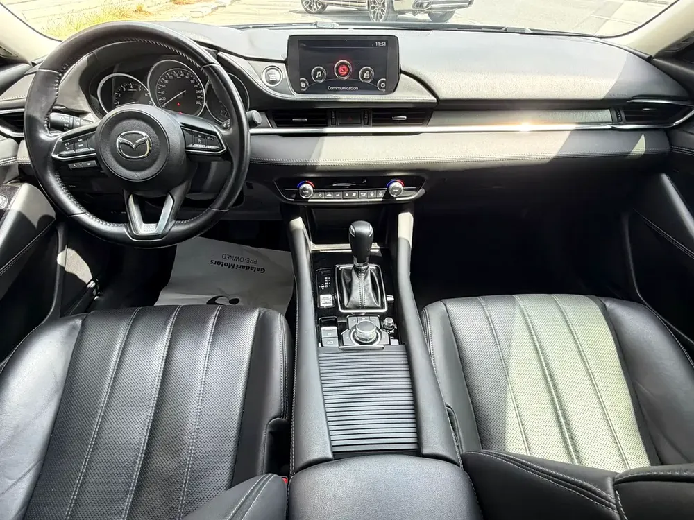 UNDER SERVICE CONTRACT & WARRANTY TIL OCT. 2029 OR 160K KM.-0% DP-FINANCE 5 YEARS - Image 6
