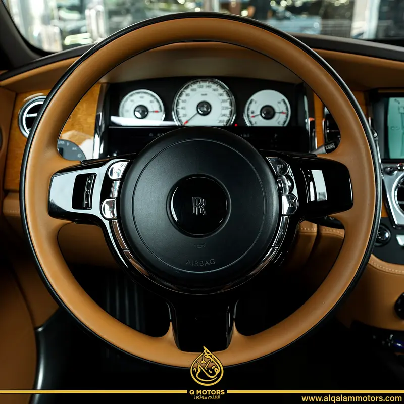 2017 | ROLLS ROYCE WRAITH  |  3 BUTTONS | STAR LIGHT | 45,000KM  | GCC - Image 10