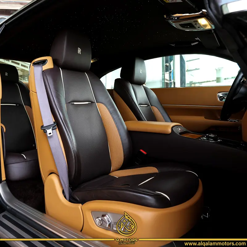 2017 | ROLLS ROYCE WRAITH  |  3 BUTTONS | STAR LIGHT | 45,000KM  | GCC - Image 5