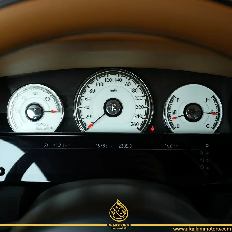2017 | ROLLS ROYCE WRAITH  |  3 BUTTONS | STAR LIGHT | 45,000KM  | GCC - Image 9