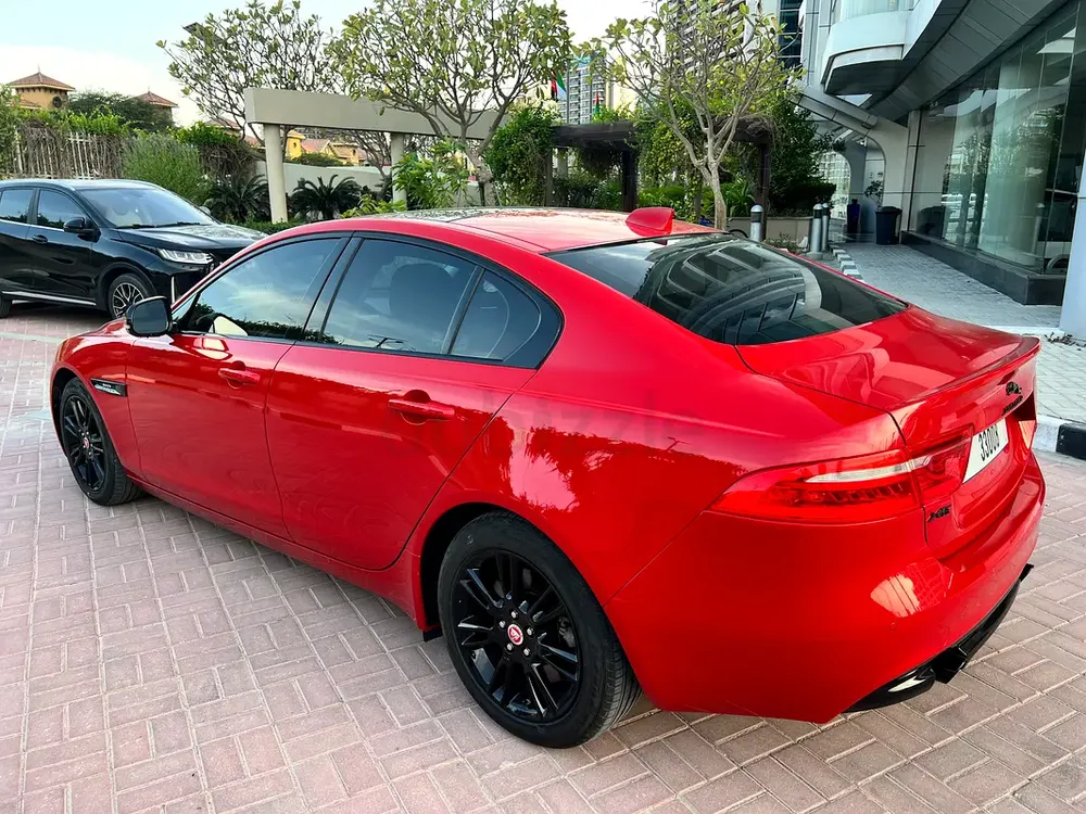 Jaguar XE 2019 model full option excellent condition - Image 4