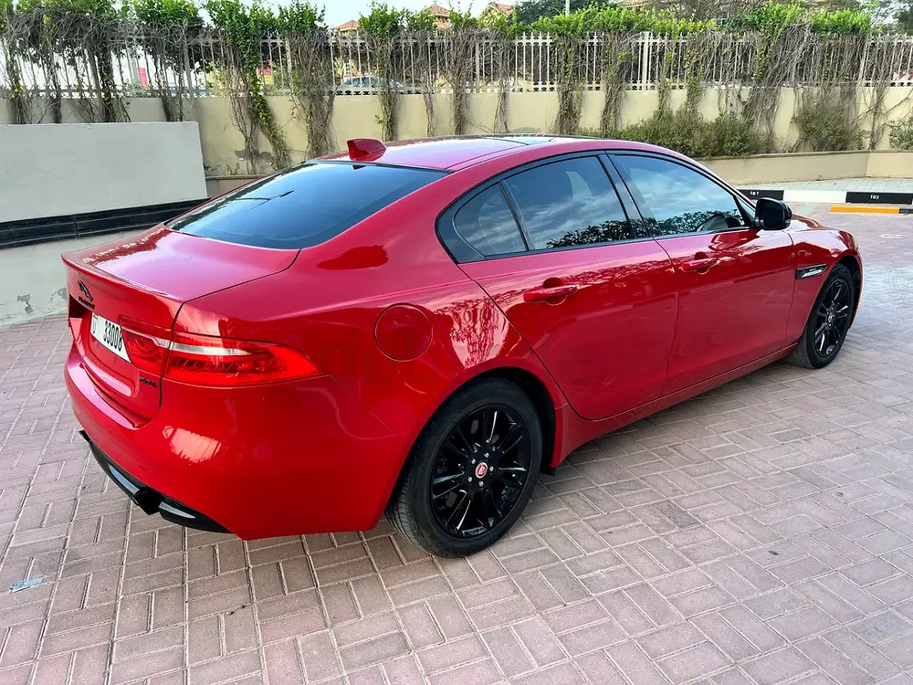 Jaguar XE 2019 model full option excellent condition - Image 6