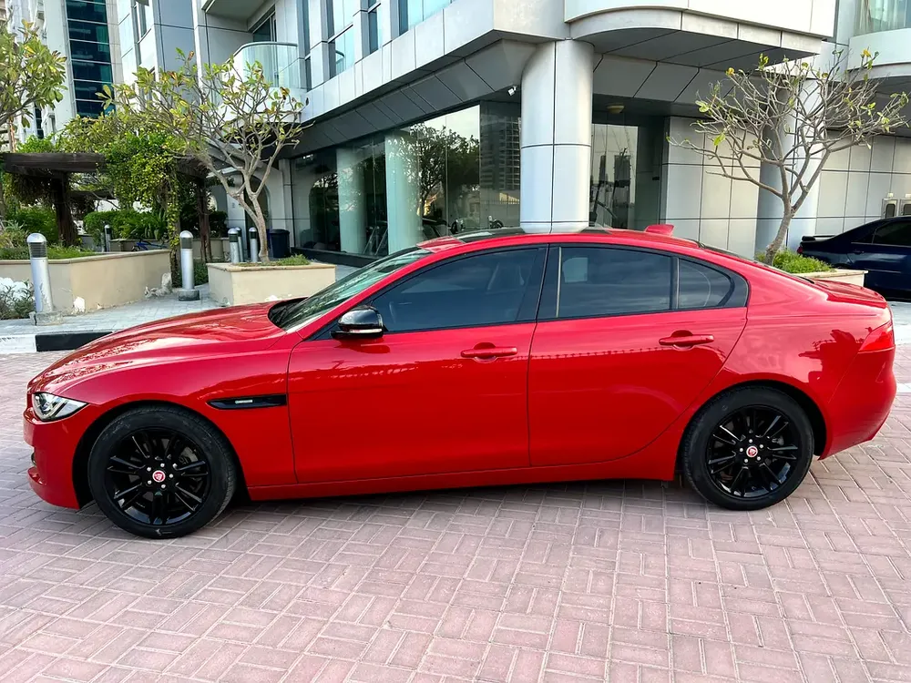 Jaguar XE 2019 model full option excellent condition - Image 7