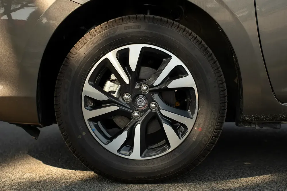 Suzuki Swift GLX 2026 - Brand New Hatchback - Image 6