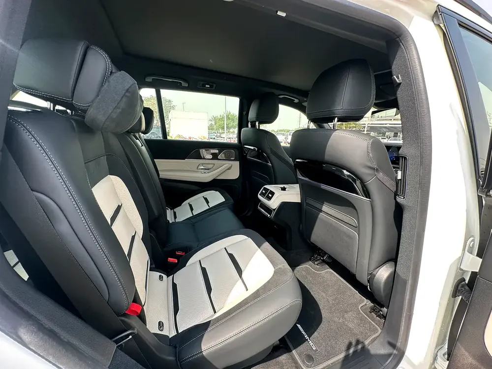 Mercedes Benz GLS63 2024 GCC - Image 8