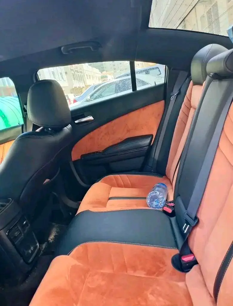 2020 Dodge Charger SXT Plus - Canadian Specs - Well Maintained - Image 7