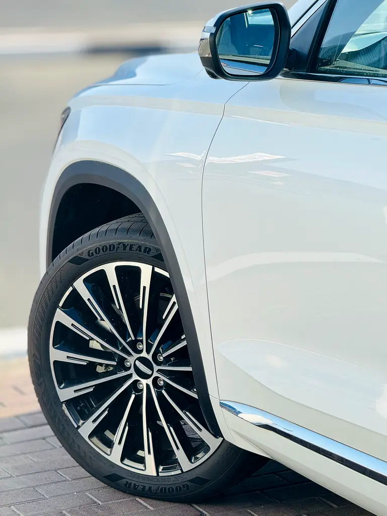 Geely Monjaro Ultimate 2025 - Brand New - Chinese Specs - Image 10