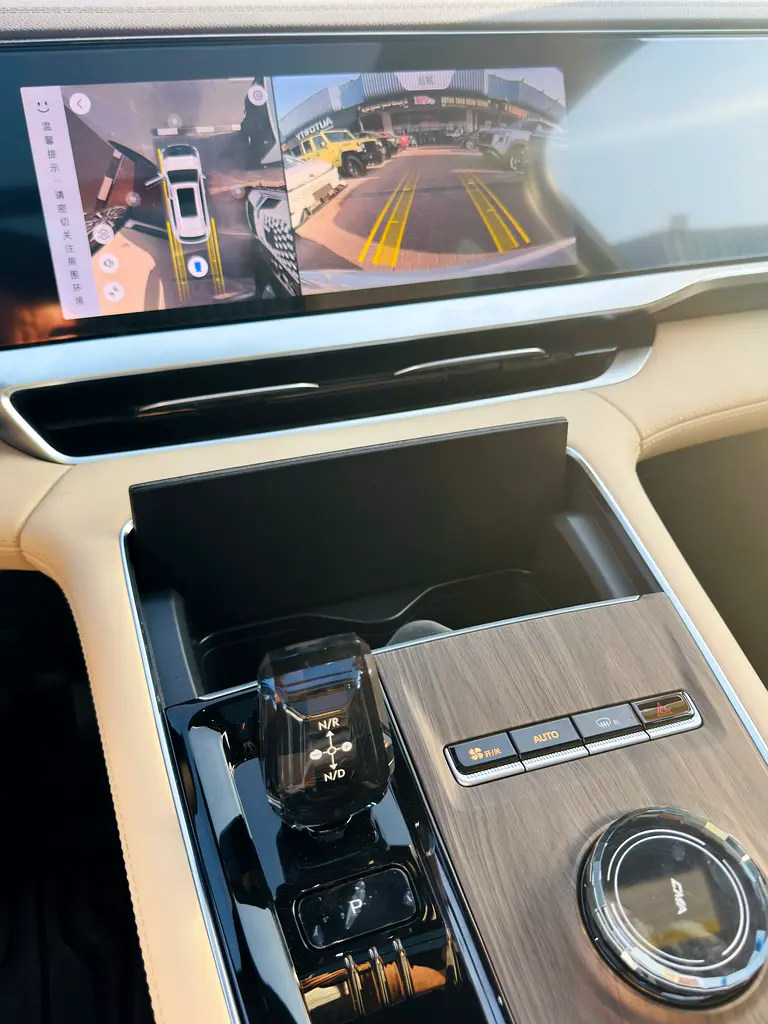 Geely Monjaro Ultimate 2025 - Brand New - Chinese Specs - Image 5