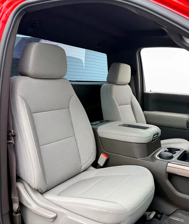 2021 Chevrolet Silverado LT Trail Boss, 1 Year Unlimited Km Warranty, Full Service History, GCC - Image 11
