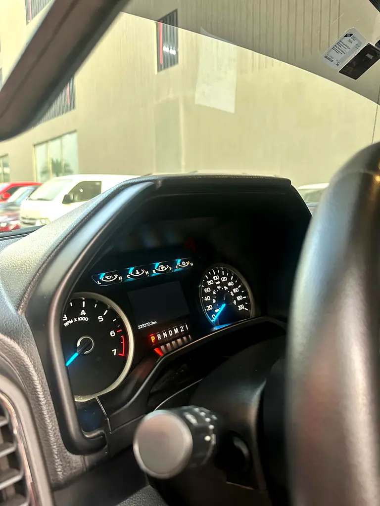 Ford F-150 2015 American Specs - Reliable Pickup Truck - Image 6