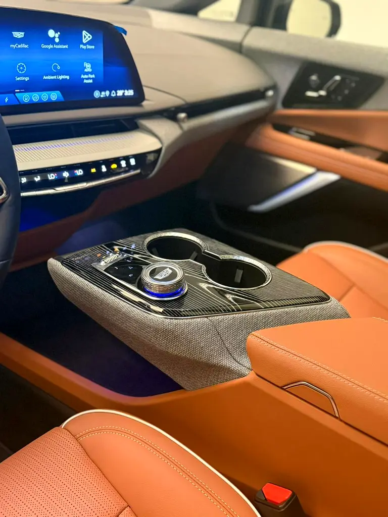 2025 Cadillac Optiq Luxury - GCC Specs - Brand New - Image 11