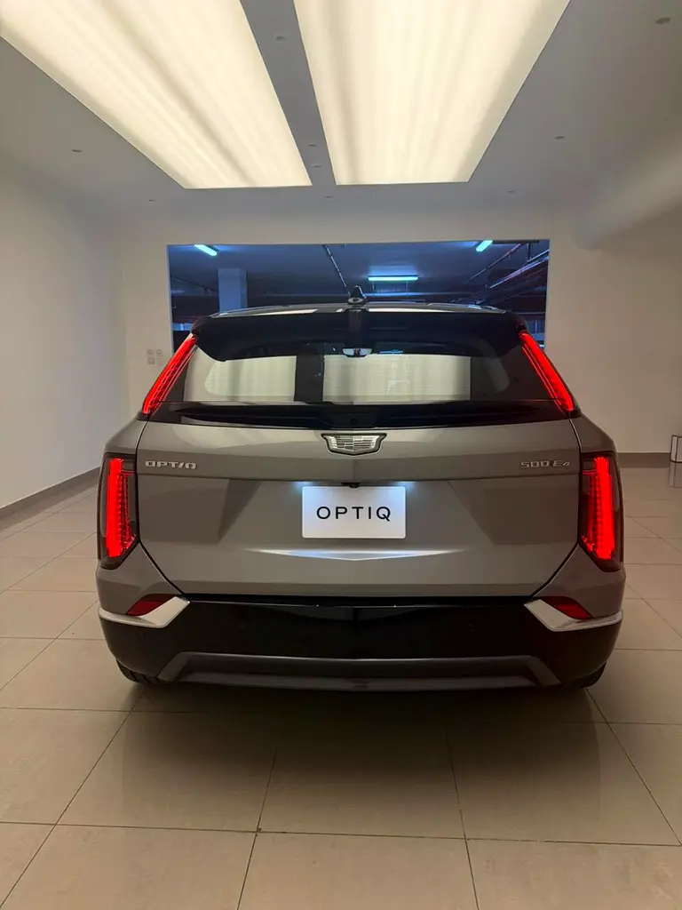 2025 Cadillac Optiq Luxury - GCC Specs - Brand New - Image 5
