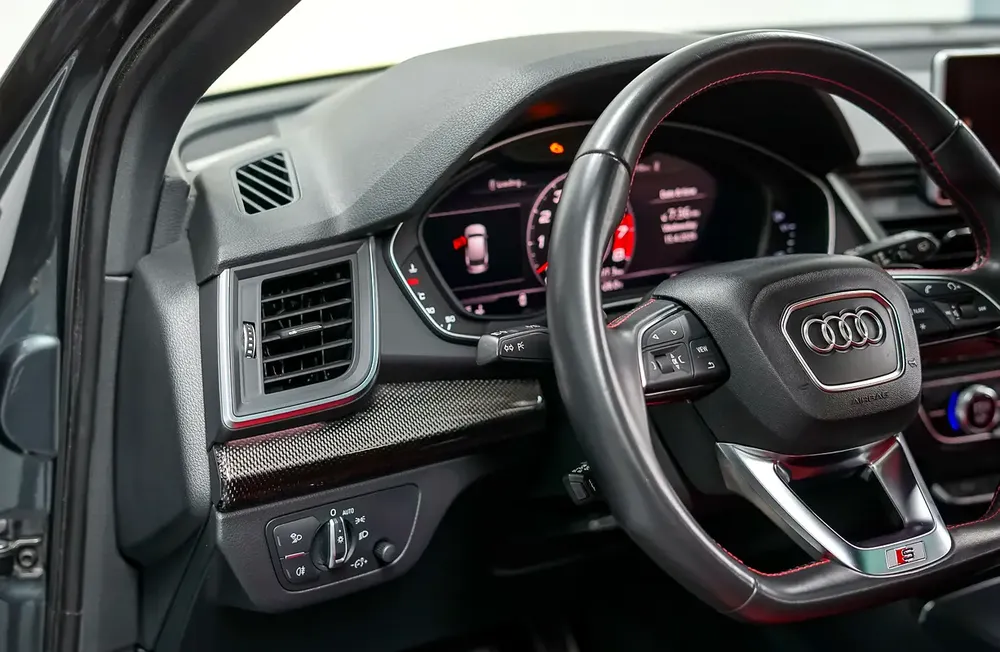 Aed 1,695/Month | Audi SQ5 quattro 2018 - GCC | Original Paint | Warranty - Image 10