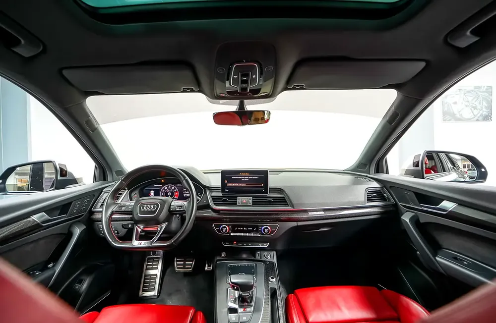 Aed 1,695/Month | Audi SQ5 quattro 2018 - GCC | Original Paint | Warranty - Image 8