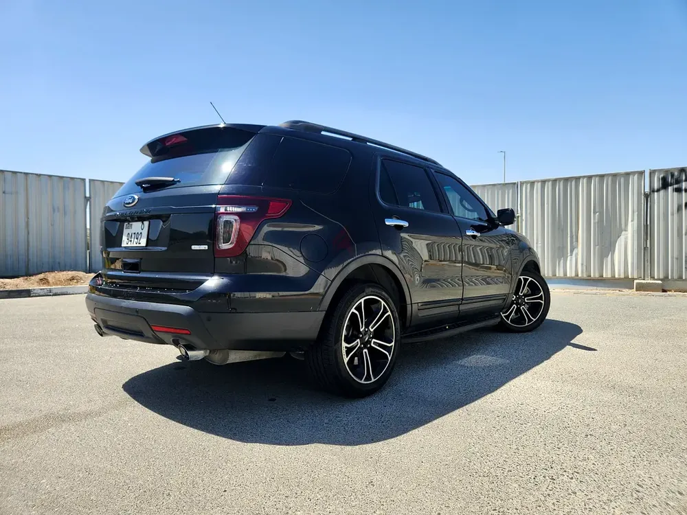 Ford Explorer Sport 2013 | GCC Specs | No accidents | Full service history - Image 4