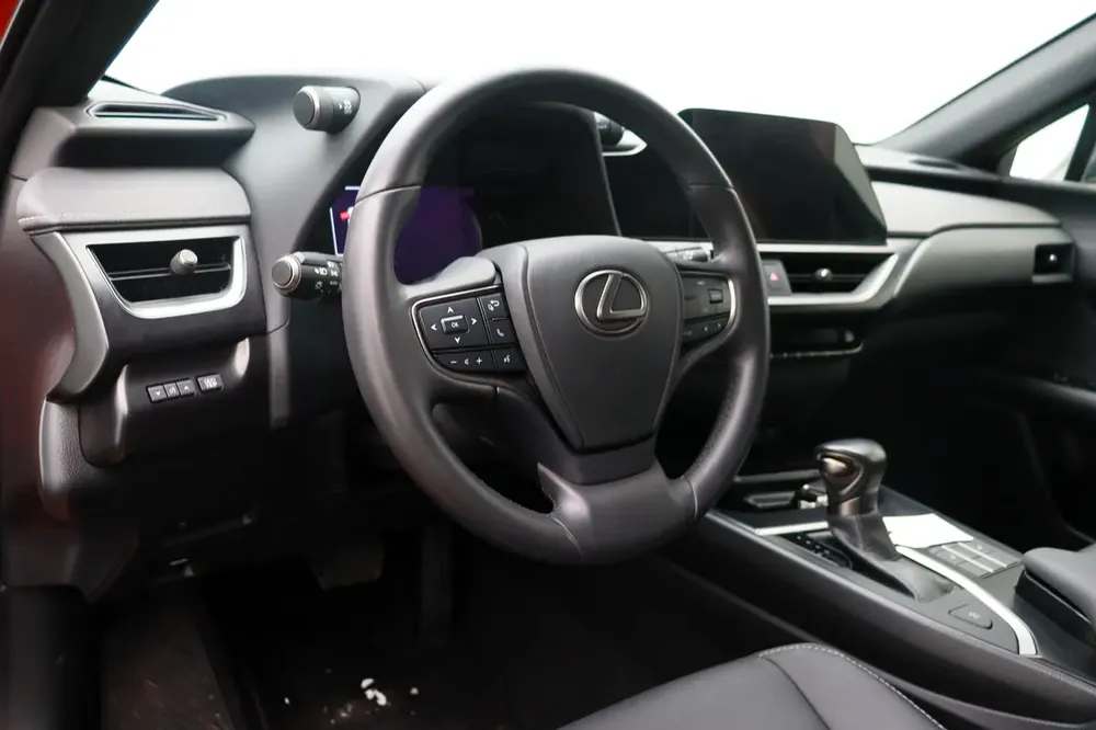 **Special offer** 2023 UX SUV P 2.0L CVT Premier - Image 12