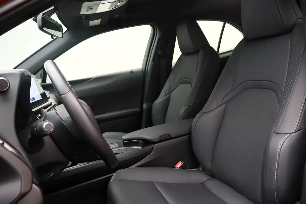 **Special offer** 2023 UX SUV P 2.0L CVT Premier - Image 13