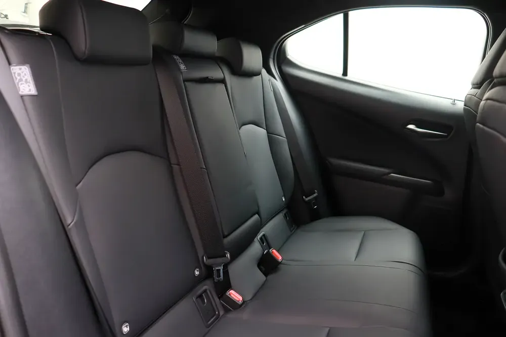 **Special offer** 2023 UX SUV P 2.0L CVT Premier - Image 15