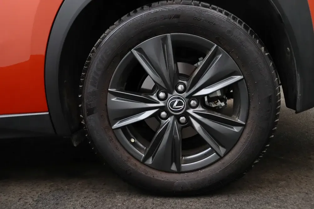 **Special offer** 2023 UX SUV P 2.0L CVT Premier - Image 20