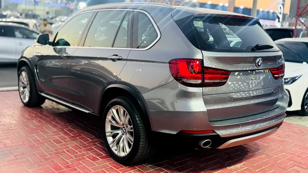 BMW X5 2017 GCC Specs Luxury SUV - Image 5