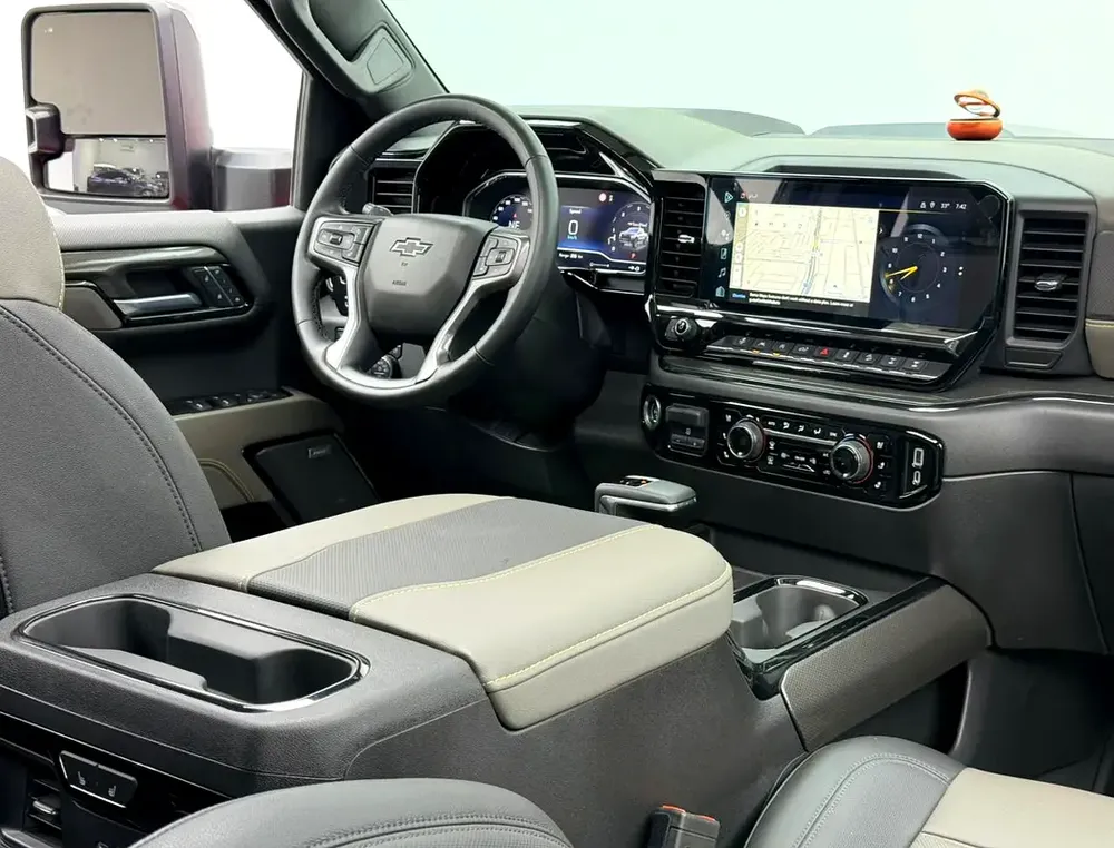 2023 Chevrolet Silverado ZR2, Chevrolet Warranty+Service Contract+Full Service History, GCC - Image 12