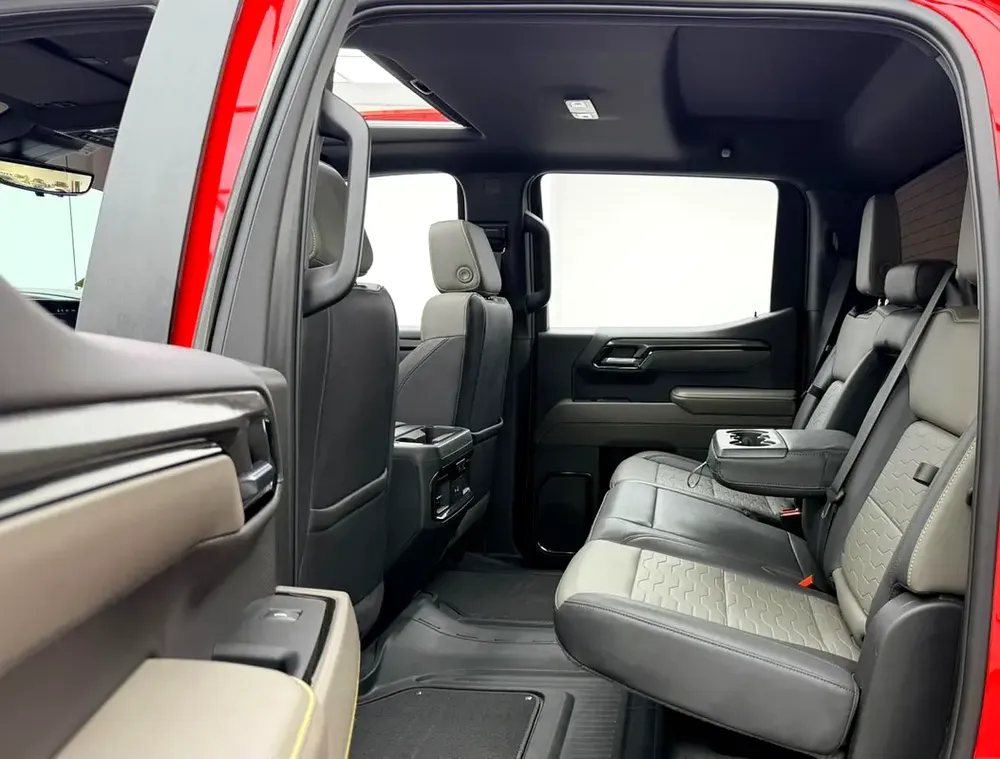 2023 Chevrolet Silverado ZR2, Chevrolet Warranty+Service Contract+Full Service History, GCC - Image 16