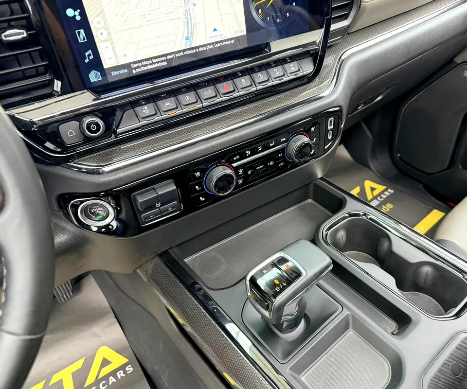 2023 Chevrolet Silverado ZR2, Chevrolet Warranty+Service Contract+Full Service History, GCC - Image 17
