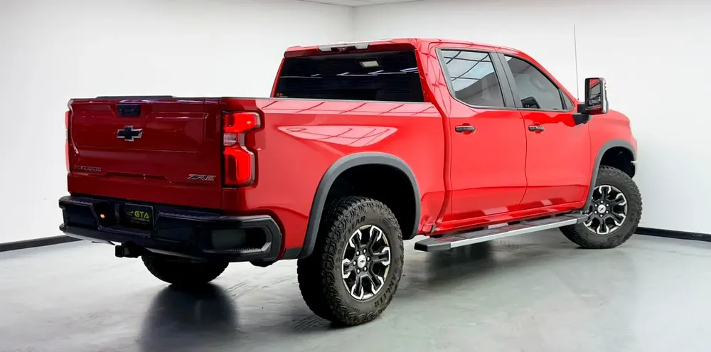 2023 Chevrolet Silverado ZR2, Chevrolet Warranty+Service Contract+Full Service History, GCC - Image 6