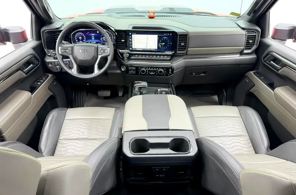 2023 Chevrolet Silverado ZR2, Chevrolet Warranty+Service Contract+Full Service History, GCC - Image 9
