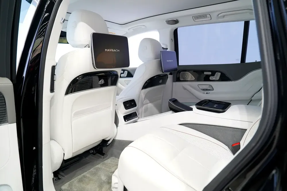MERCEDES BENZ MAYBACH GLS 600 | REAR ENTERTAINMENT | LEG REST | BURMESTER AUDIO - Image 9