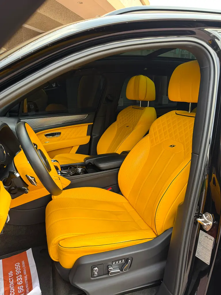 Bentley Bentayga S - GCC Specs 2022 Black Gcc Under warranty - Image 10