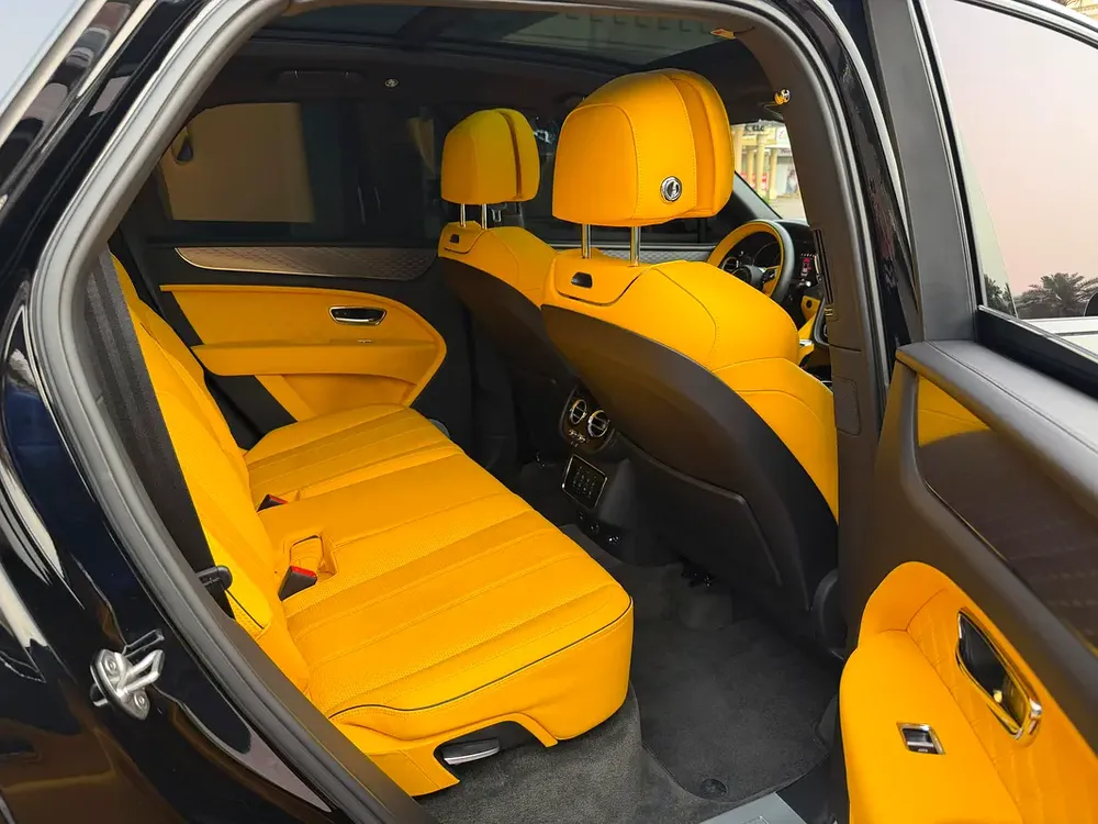 Bentley Bentayga S - GCC Specs 2022 Black Gcc Under warranty - Image 17